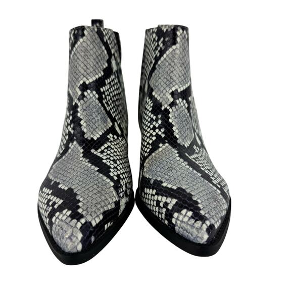 MARC FISHER VIVICA LEATHER POINTED TOE ANKLE BOOTS IN SNAKE PRINT NWOB SIZE 8.5M - Picture 2 of 13